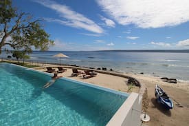Port Vila House | Namele Villas - Main House, Studio and Villa 2