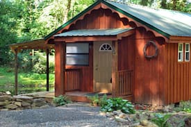 Mount Nebo Cabin | Rustic Retreat Cabins - Cabin 104