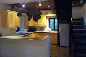 Christie House | Treetop Cottage with 360° Balcony!