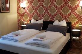 Seevorstadt-Ost/Grosser Garten Hotel | Standard-Zimmer 112 in der Villa