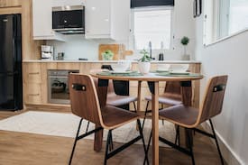 Yellowknife House | Waterfront Nordic Getaway - Licensed B&B