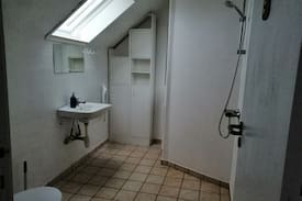 Bramming Bed & Breakfast | ( 2 ) Hyggeligt Enkelt værelse med skrivebord.