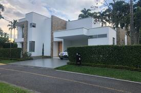 Cerritos House | Beautiful, Modern Home in Maracay Cerritos Pereira