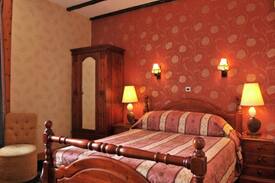 Arrochar House | Standard Double Rm (Phone number hidden by Airbnb)