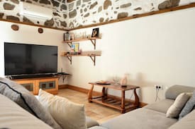 La Solana Villa | Rustic Villa in heart of Gran Canaria