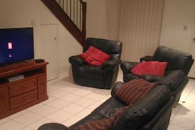 Morningside House | Cozy Townhouse in Morningside, 7km from CBD City