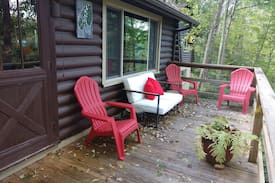 Bellville Cabin | Doc's Cabin on the River! Hot tub & game room.