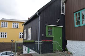 Torshavn House | Cosy house in the heart of Tórshavn (Á Reyni)
