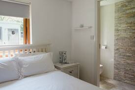 Fintry Cabin | Three Berries Cottage
