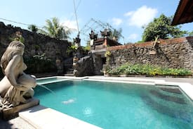 Ubud City-Centre House | Budi Shady Gully Guest House~Breakfast~Free Wifi