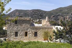 Kantanos-Selino Villa | Stone-built Villa