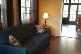 Oranjestad Hostel | Pista Q Shared Close to Airport/Restaurants/Shops