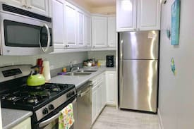 Paradise Island Apartment | Ocean Break Villas, Paradise Island, close 2 beach