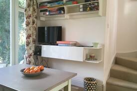 Petersfield House | Charming, private annexe in Steep