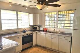 Florida House | Casa Ventanas: 3brm, sleeps 8, WiFi, AC, views!