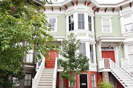 Historic Downtown Savannah Apartment | Modern Elegance 2 blocks from Forsyth Park!