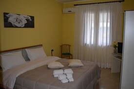 Rometta Marea Bed & Breakfast | Bed & Breakfast Klèos