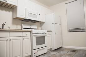 Wellington-Harrington Apartment | 3F2, Private Room Close to MIT/Tech Sq & Harvard