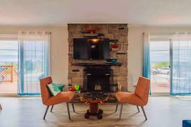 Sauble Beach Cabin | Sauble Dream -Lakeshore. Steps from BEACH & LAKE!