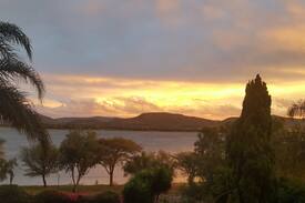 Kosmos Apartment | Stillwaters: The View