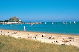 Grouville House | 1 Bed Studio in Grouville, close to Beach & Golf C