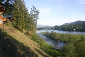 Troy House | Kootenai Crest Lodge - Riverside Elegance