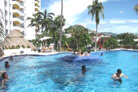 Caleta Apartment | ACAPULCO A TUS PIES TWIN TOWERS