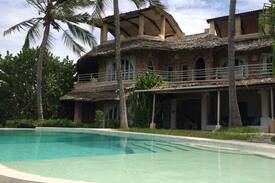 Watamu Villa | Baraka House, Glamorous Beachfront Villa