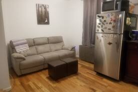 Bushwick Apartment | 5 min to subway in friendly and hip neighborhood