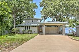 Cedar Creek Reservoir House | Malakoff House w/ Pristine Lake Views & Boat Ramp!