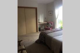 Goode Beach House | Island View & Wholesome Breakfast