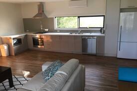 Bonnie Doon House | LAKE FRONT PALMS