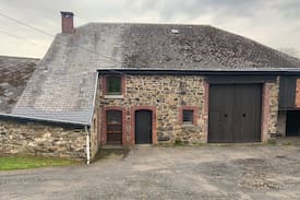 Trois-Ponts House | Petite maison typique dans une ancienne ferme