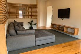 Kalimna House | 34McCue - Large, Modern +PETS! Up to 12 guests!