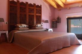Lezzeno Apartment | L'Orchidea - lake view apartment
