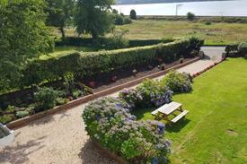 Dumbarton Bed & Breakfast | Clutha Bed & Breakfast, room Graham G82 5EW