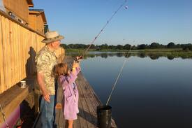 Willis Cabin | Fisherman's Paradise 2--Cabin on Lake Conroe