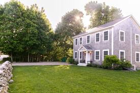 Oak Bluffs House | 75 Wing - New, Walk to Town in OB