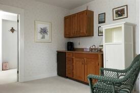 York Harbor Apartment | Whiting Cottage Apt 3 in York Harbor