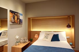 Thessaloniki City Centre Hotel | Escape ... in style / Downtown Seaside Gate_301