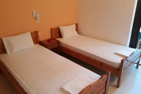 Notos Apartment | Quiet apartment for 2-3. only 100m from beach