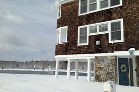 West Mystic House | Mystic Waterfront With Elevator