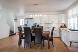 Vestmannaeyjar Apartment | Cozy 3 br apartment for 8 prs Central location