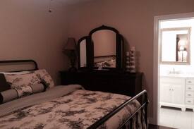 Hansville House | Green Gable Inn Resort Guest Quarters