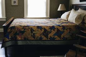 Trinity Bed & Breakfast | Maidment House B&B Gardenview room central Trinity