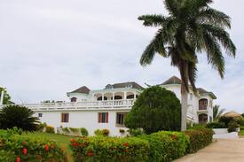 IronShore Estates Villa | Seaview Chateau
