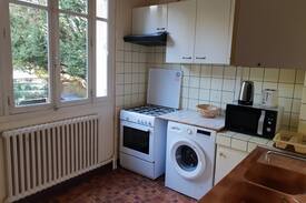 L'Hay-les-Roses House | Sylvestre : chambre simple autonome en pavillon