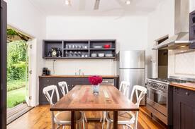 Shepparton House | Birch Cottage - long term booking available