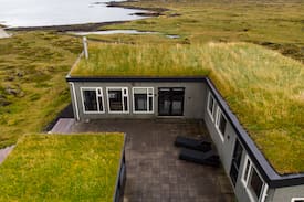 Southern Peninsula Cabin | Cabin by the Sea - 15min from Reykjavík