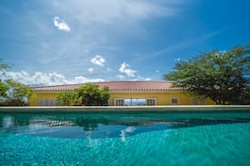 Bisento Villa | Villa Cariblue with 180° seaview and big MAGNAPool